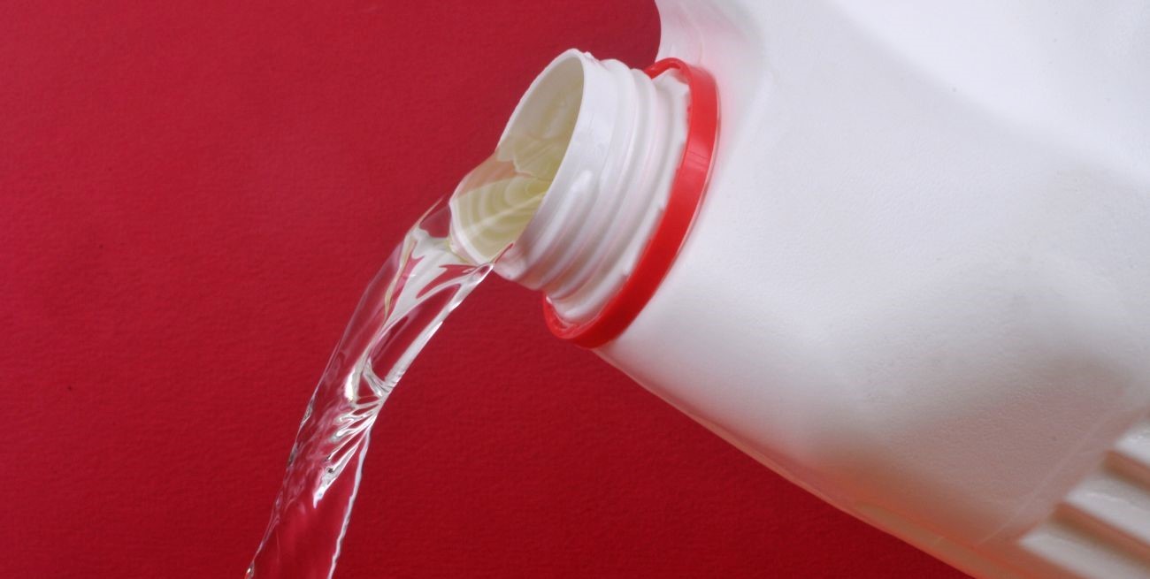 Se prohibió la venta de una lavandina por irregularidades