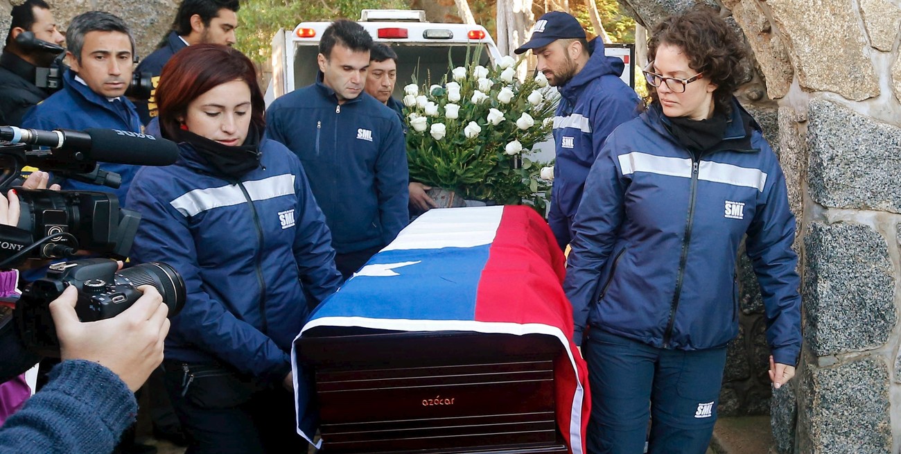 "Me estoy quemando por dentro": así fueron los últimos días de Pablo Neruda