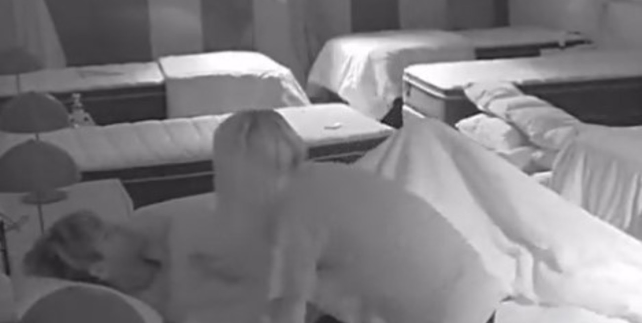 Polémico: Camila intentó besar a Marcos mientras dormía en la casa más famosa del país