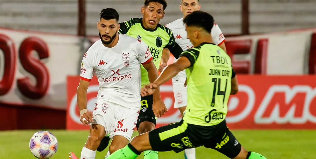 Huracán le ganó a Barracas y llegó a la punta