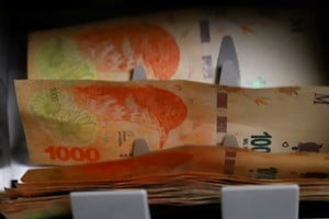 Es la manera que está usando Luis Caputo para licuar deuda cuasifiscal e incluso fiscal.