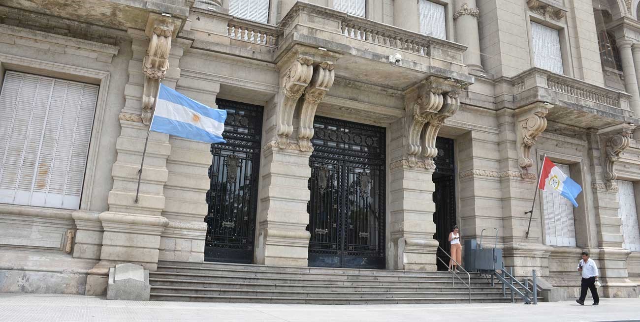 No hubo oferta salarial para los estatales en Santa Fe: seguirán discutiendo