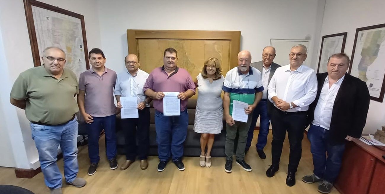 Giran fondos por más de $ 150 millones para realizar obras hídricas en tres departamentos