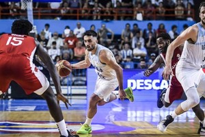 Campazzo y su nivel superlativo cada vez que viste la camiseta de la Selección. Crédito: FIBA