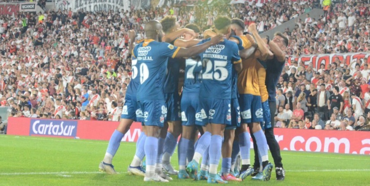 Arsenal le ganó a River en el Más Monumental