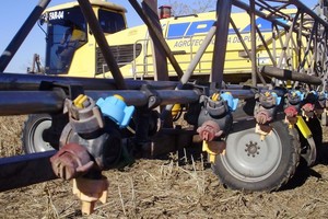 La SRR subraya que "en el ámbito local, están establecidas todas las medidas de control exigidas y se respetan los estándares de fiscalización de los organismos oficiales para la aplicación de fitosanitarios".