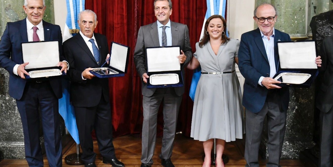 Reconocimiento a expresidentes de la Cámara de Diputados de la Nación