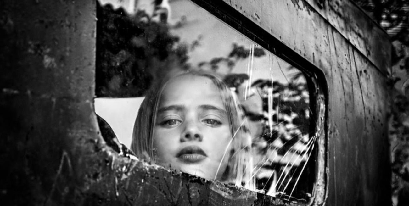 Una muestra que homenajea a mujeres anónimas