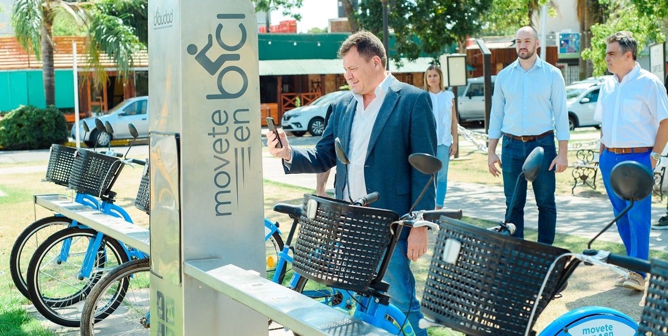 La ciudad de San Lorenzo presentó el nuevo sistema de alquiler de bicicletas