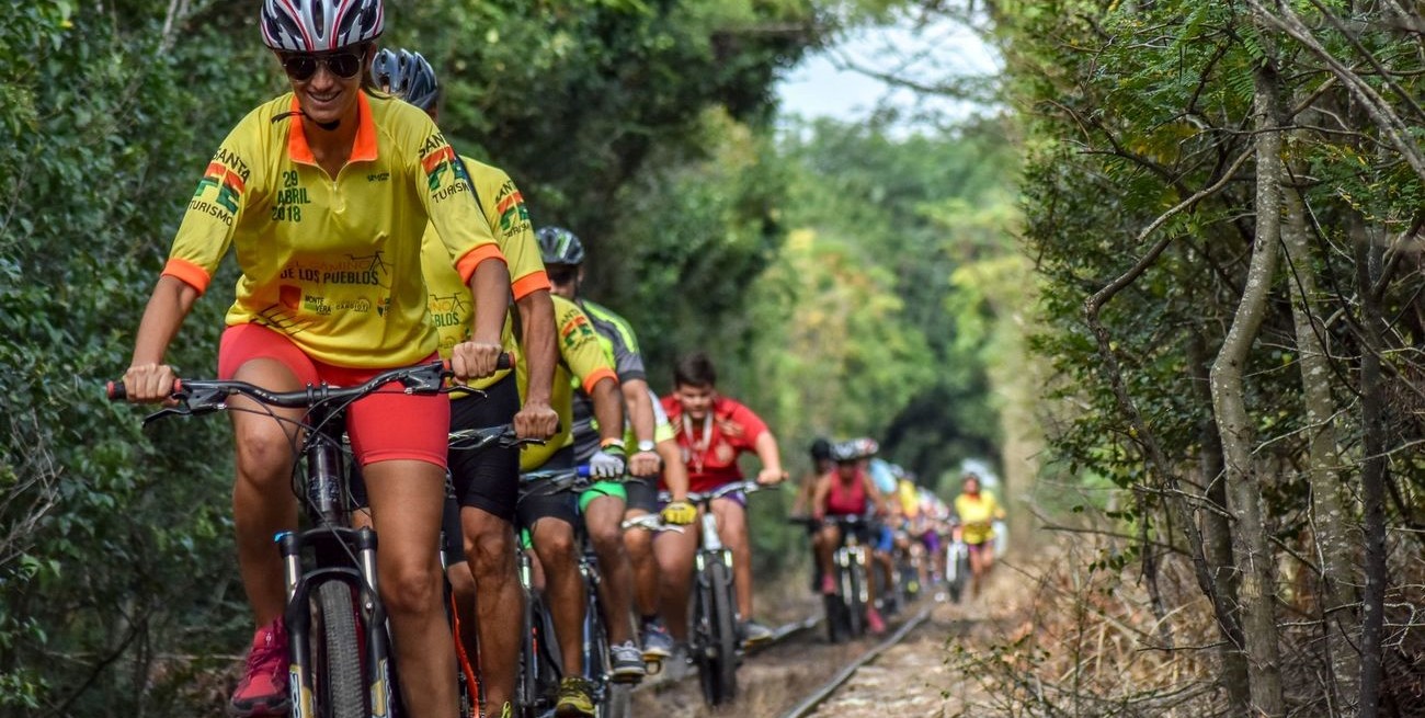 Jornada de Cicloturismo en San Carlos Sud