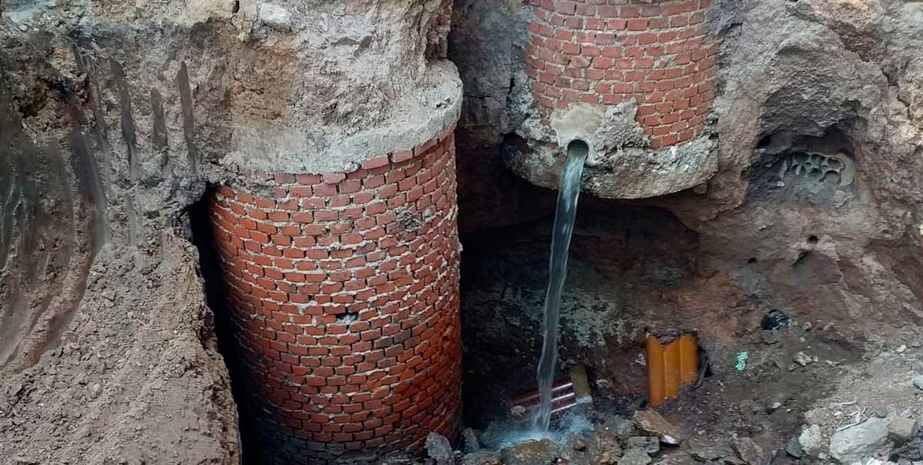 Misterio en Buenos Aires: reparaban una cloaca y dieron con una estructura antigua de unos 100 años