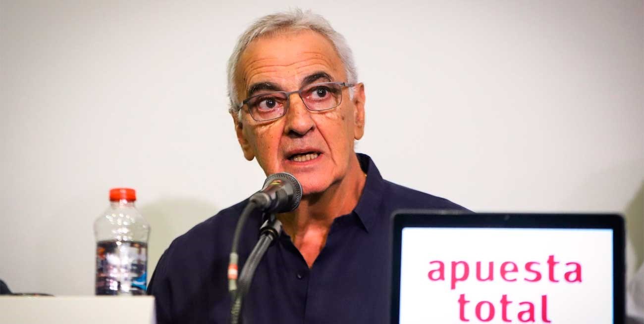 Universitario de Perú cumple  100 años y lo llevó a Fossati