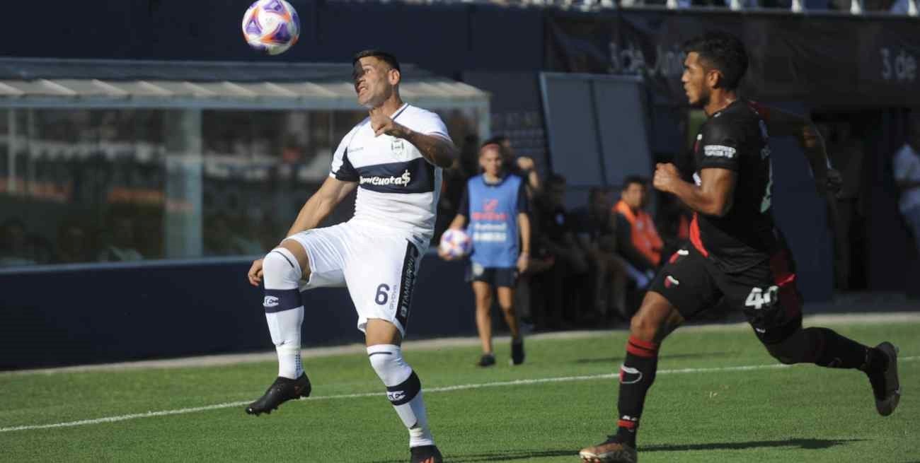 Semana "larga" en Colón: Meza y Vega a disposición