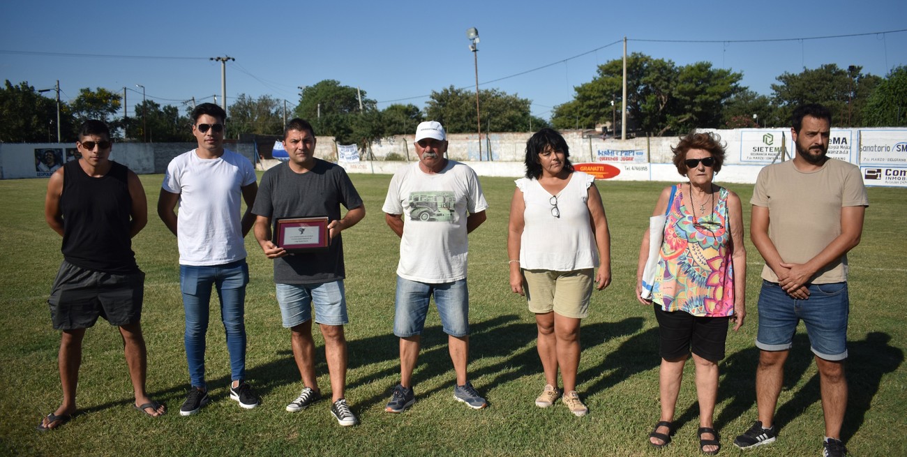 En Atenas hubo emoción, partido y goles