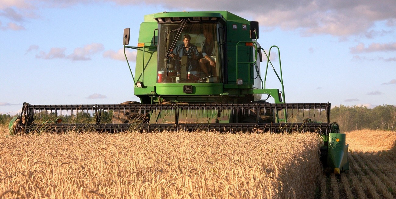 El Banco Santa Fe lleva a Expoagro su nueva línea para la compra de maquinaria agrícola a tasa subsidiada