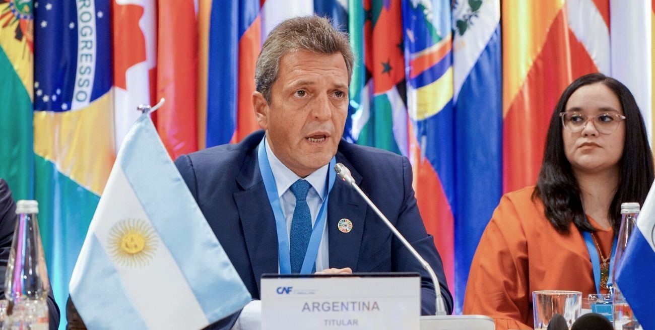 Massa consiguió desembolsos por 840 millones de dólares