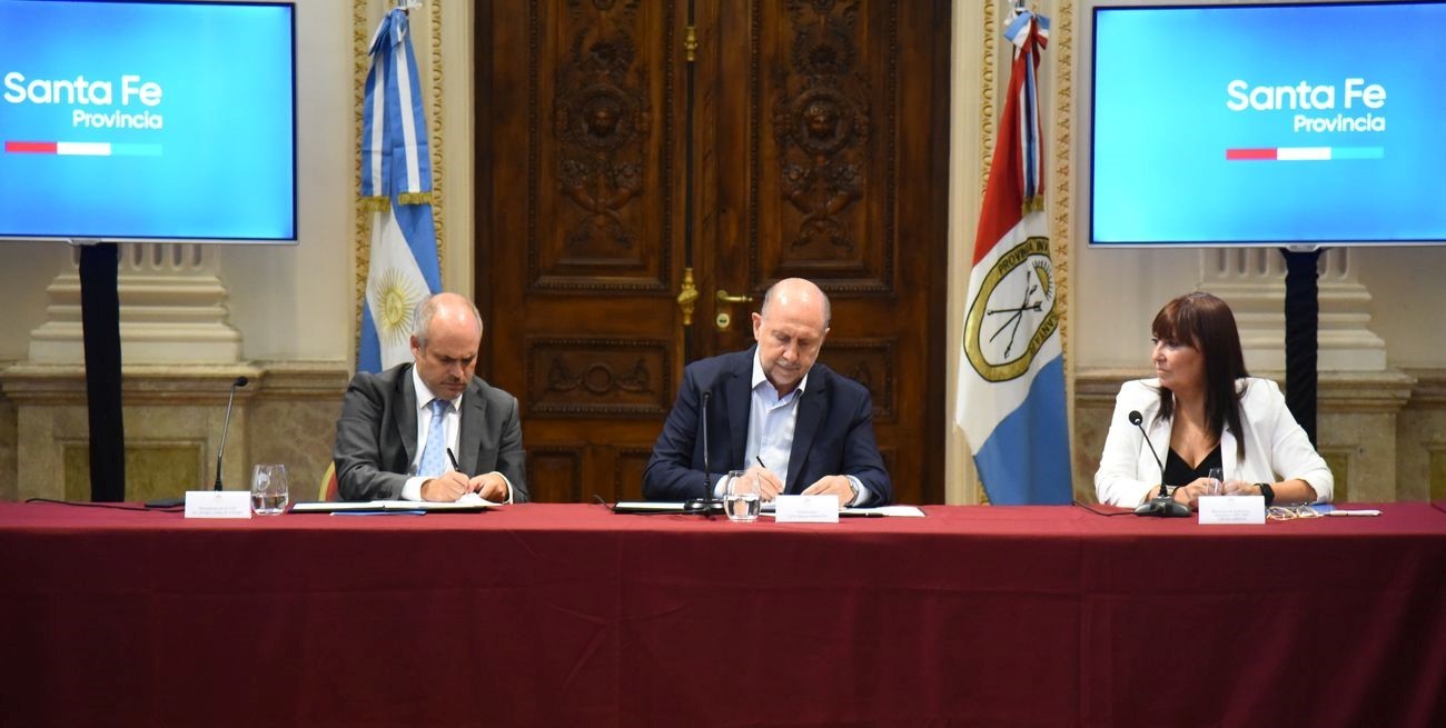 Provincia y Nación firmaron el acuerdo para la creación de una delegación de la UIF en Rosario
