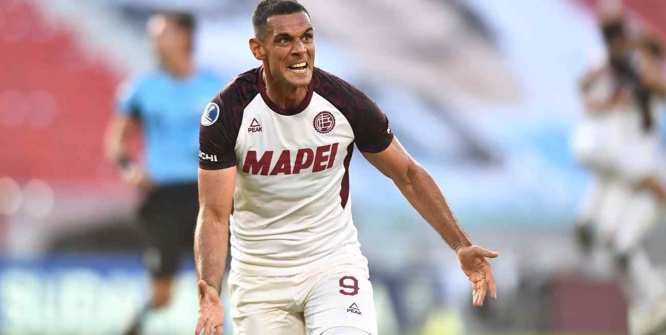 Pepe Sand volverá a concentrar con Lanús tras cuatro meses