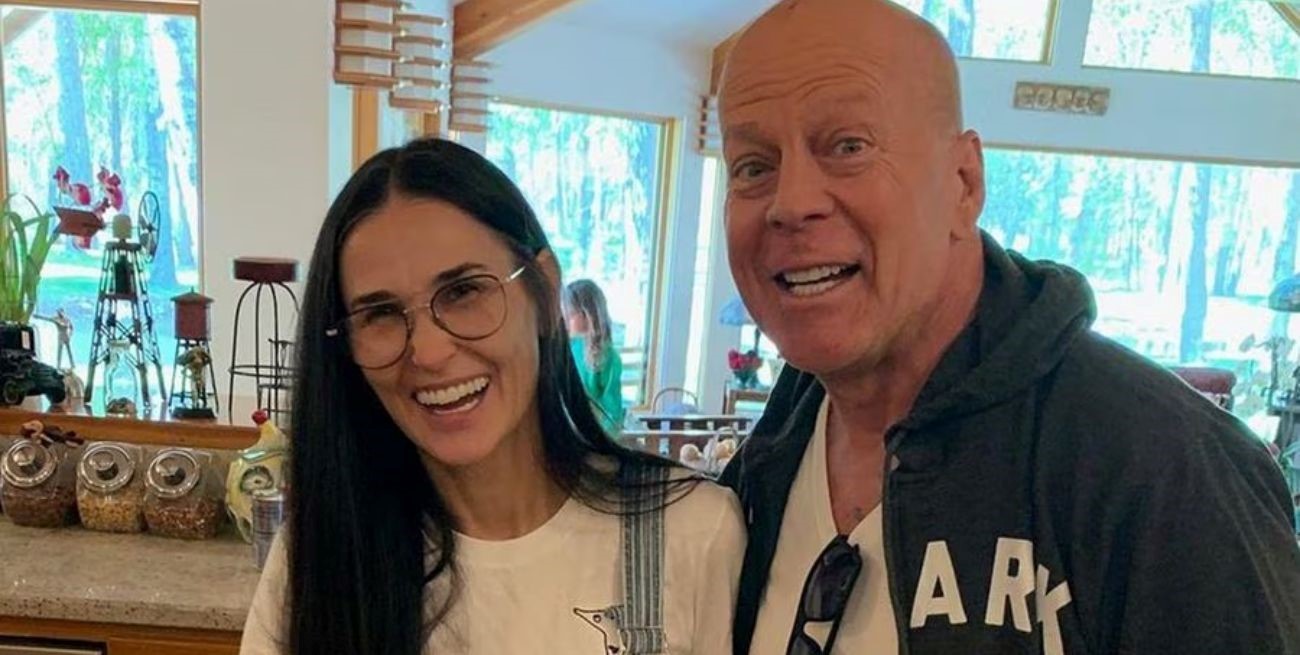 La esposa de Bruce Willis desmintió que Demi Moore se mudó a vivir con ellos