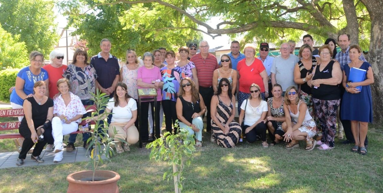 Por el Día de la Mujer, la comunidad de Elisa rindió homenaje a Luisa de Winne 