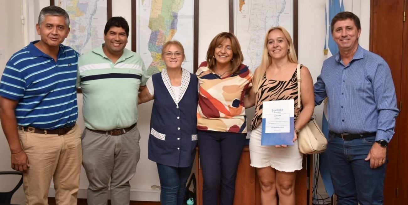 Firman convenio para obras de infraestructura en el Jardín Nº 70 de Pilar