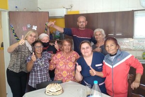 Carlos pasa tiempo en Acupa donde recibe atención y buena compañía.