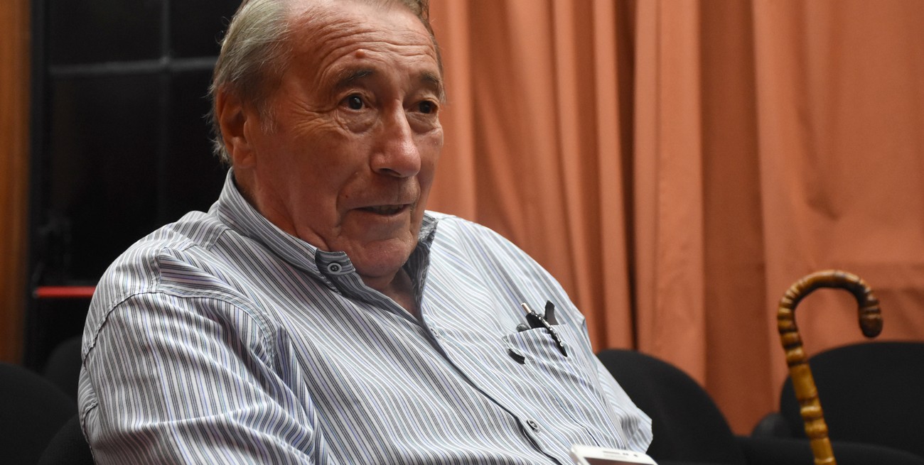 "Tenemos una deuda para con Zazpe"