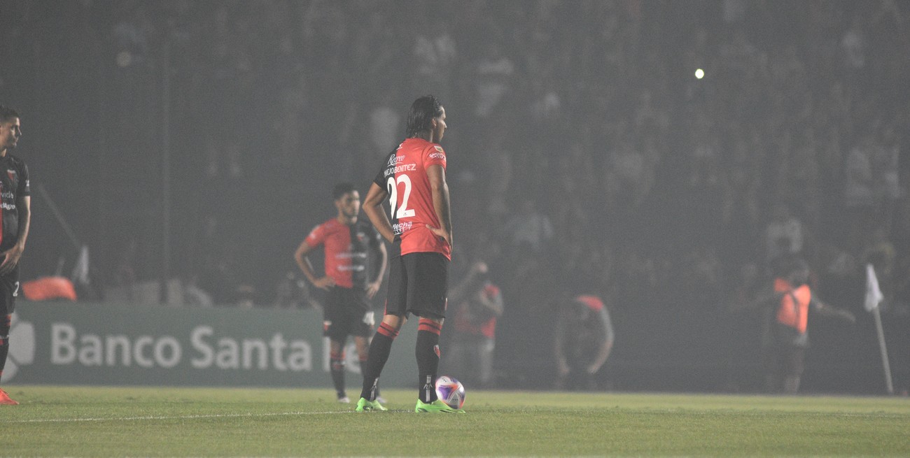 Un sábado diabólico para Colón contra Independiente 