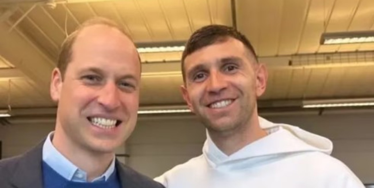 Encuentro real: el príncipe William, fan del “Dibu” Martínez