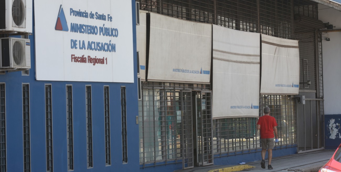 Irá a prisión por intentar estrangular a su pareja con una cadena