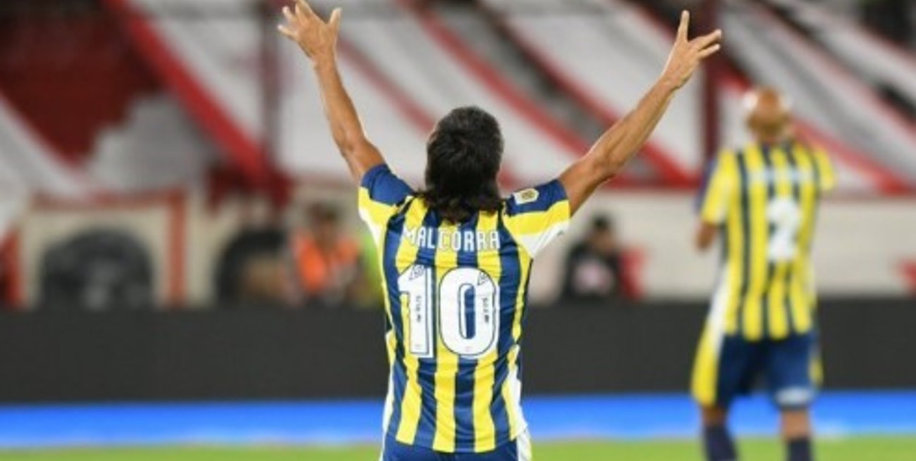 Rosario Central le dio un golpe más a Huracán y volvió a festejar de visitante