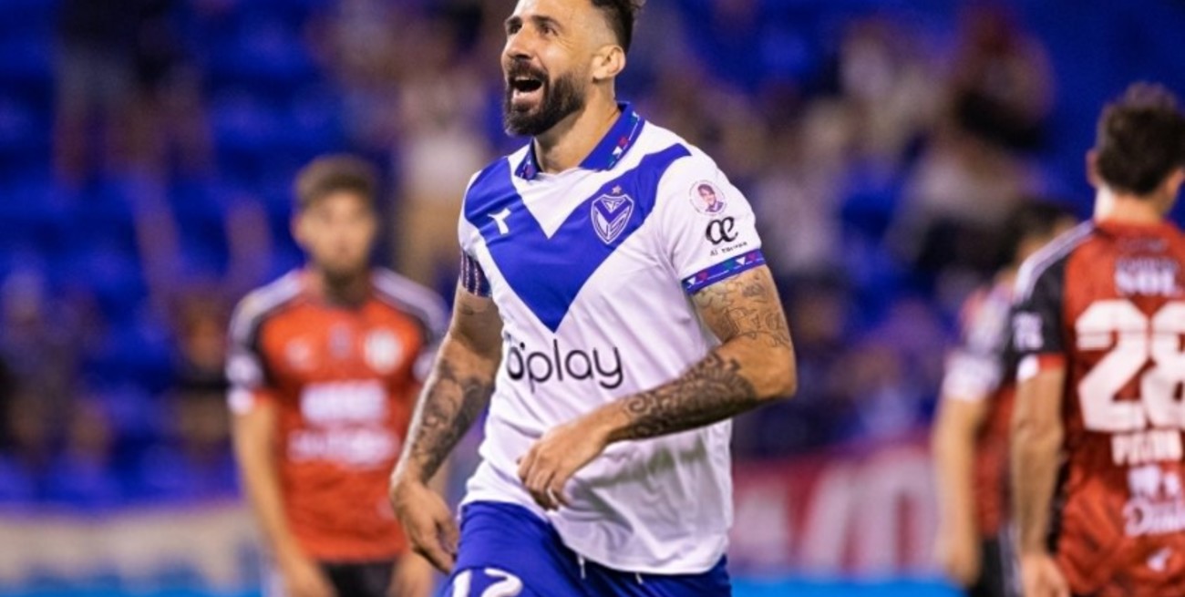 Reapareció Vélez para golear a Central Córdoba