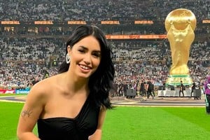 Lali Espósito fue señalada en versiones periodísticas como la favorita de los jugadores para cantar el Himno.