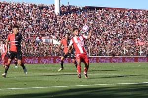 Mauro Luna Diale estará dos fechas fuera del equipo. Foto: Archivo.