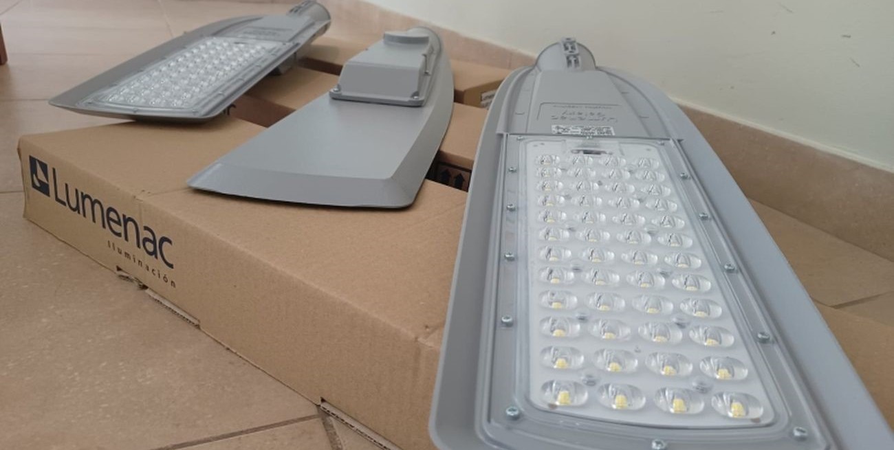 Incorporan nuevas luminarias led en el casco urbano de San Carlos Sud