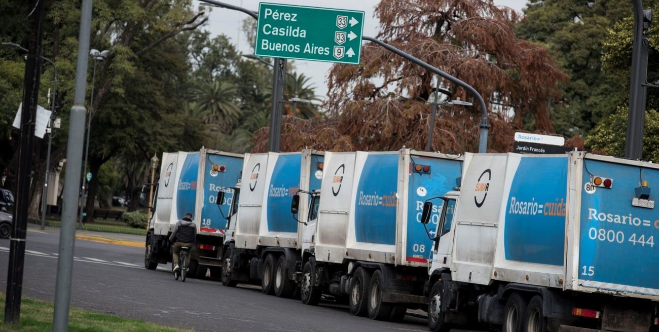 En medio del debate por la basura, el municipio sale a comprar ocho nuevos camiones recolectores

