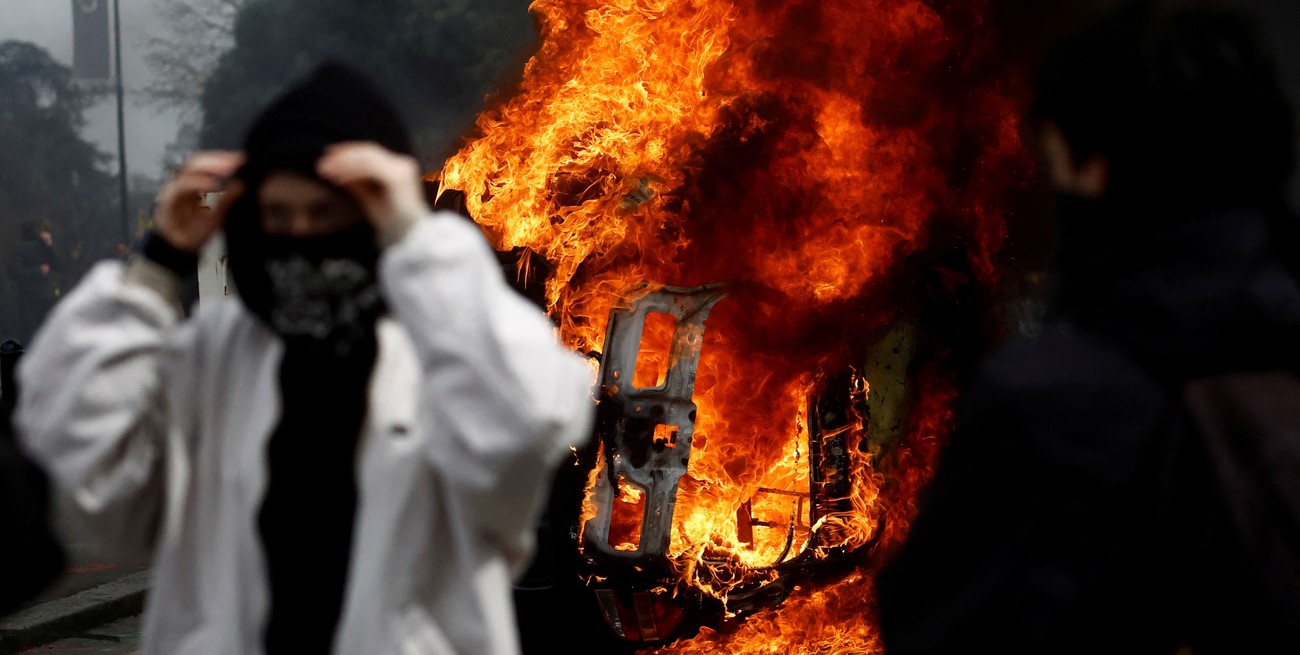 Continúan las protestas en Francia por la reforma jubilatoria