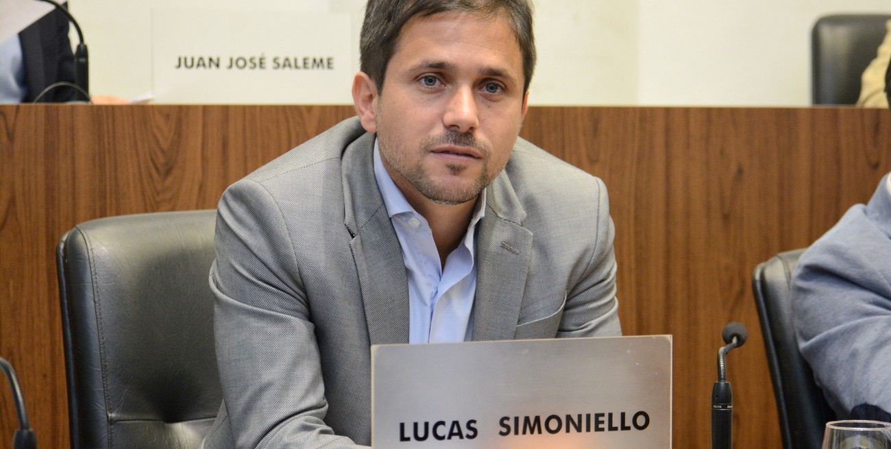 Procrear: Simoniello afirma que "miles de seleccionados aún no recibieron el dinero"