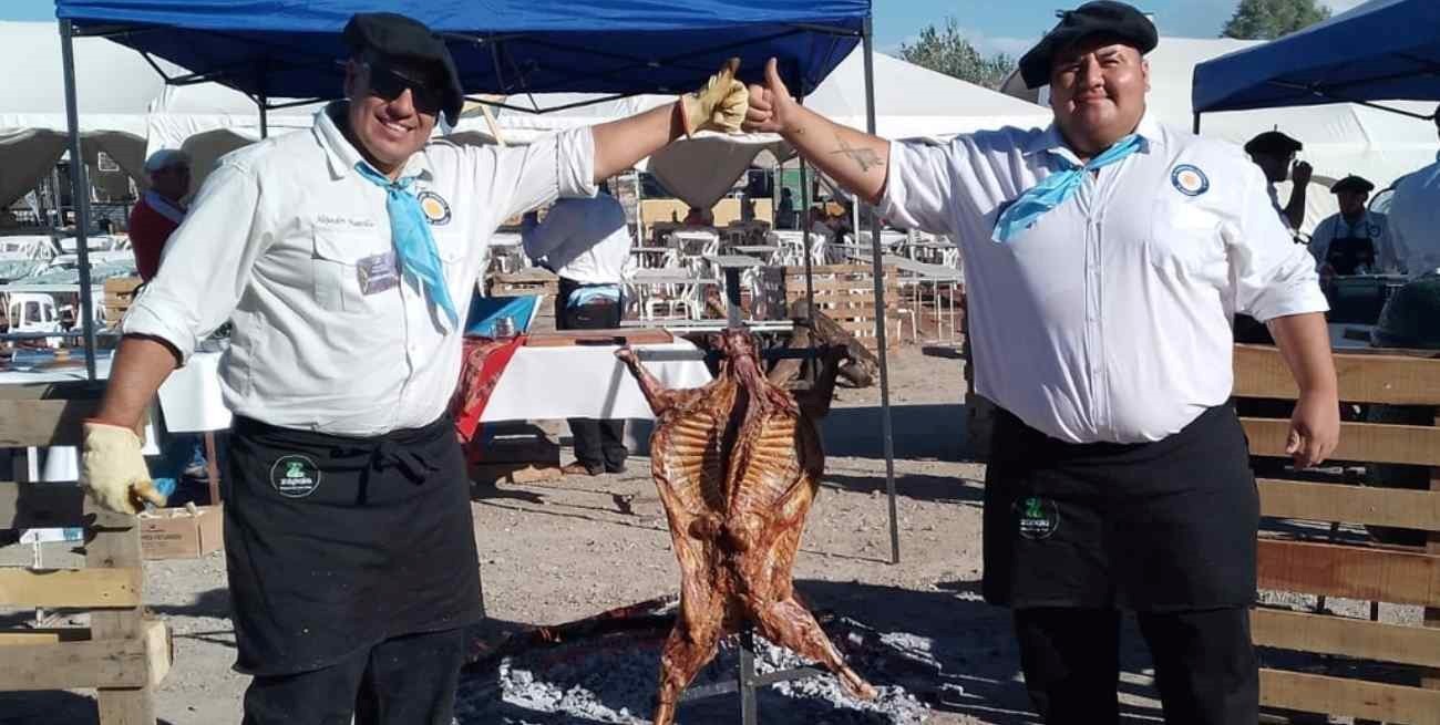 Los campeones internacionales de asadores son santafesinos