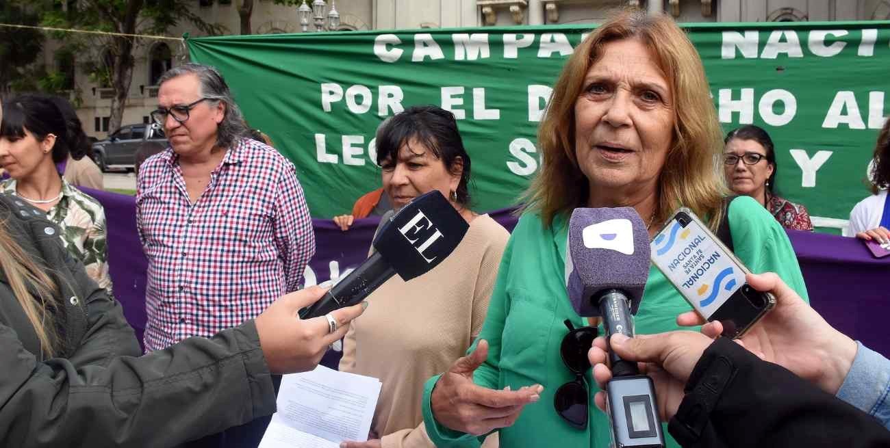Presentarán querella contra Grávida por intentar impedir un aborto legal