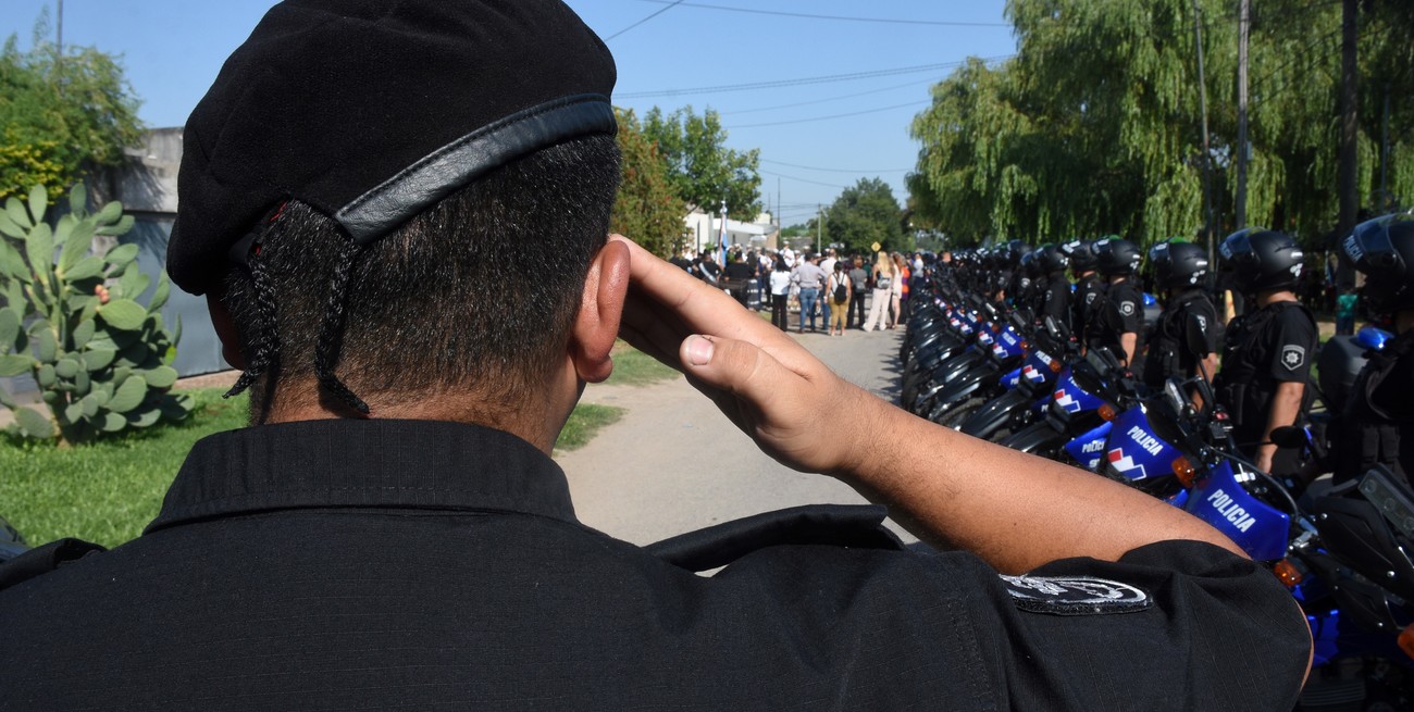 Un número "inédito" de policías detenidos en Santa Fe: la mayoría, por narcotráfico