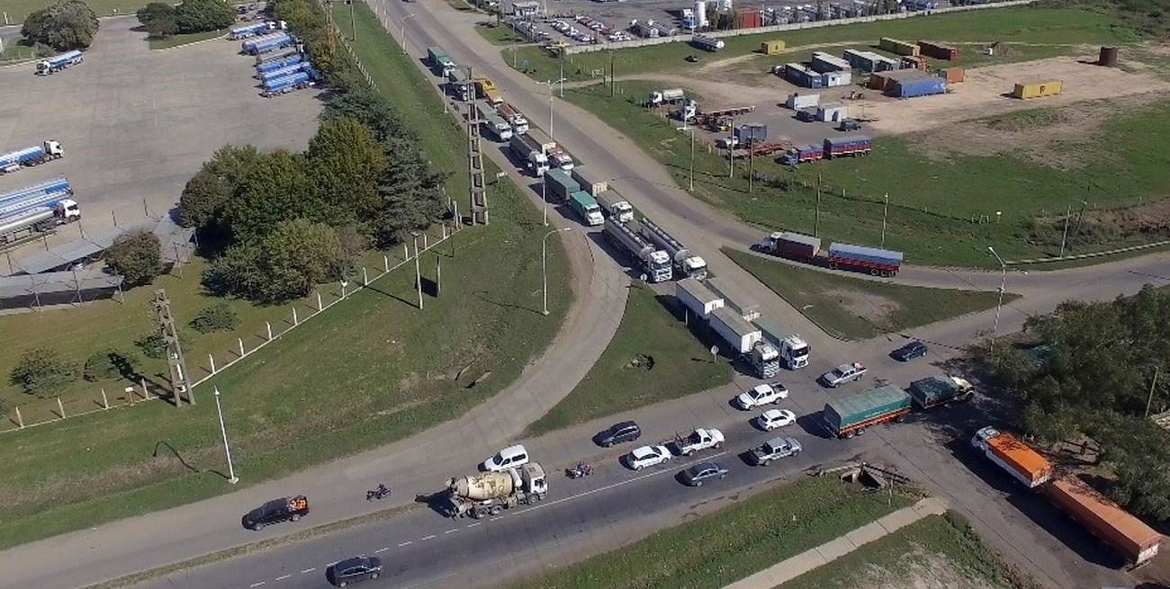 San Lorenzo: el municipio reclama la reposición de las luminarias en el cruce de las rutas 10 y 11