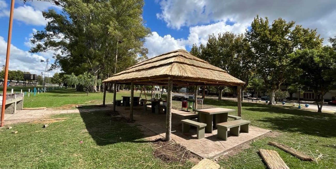 Furor en el sur provincial por la instalación de un quincho en un espacio público