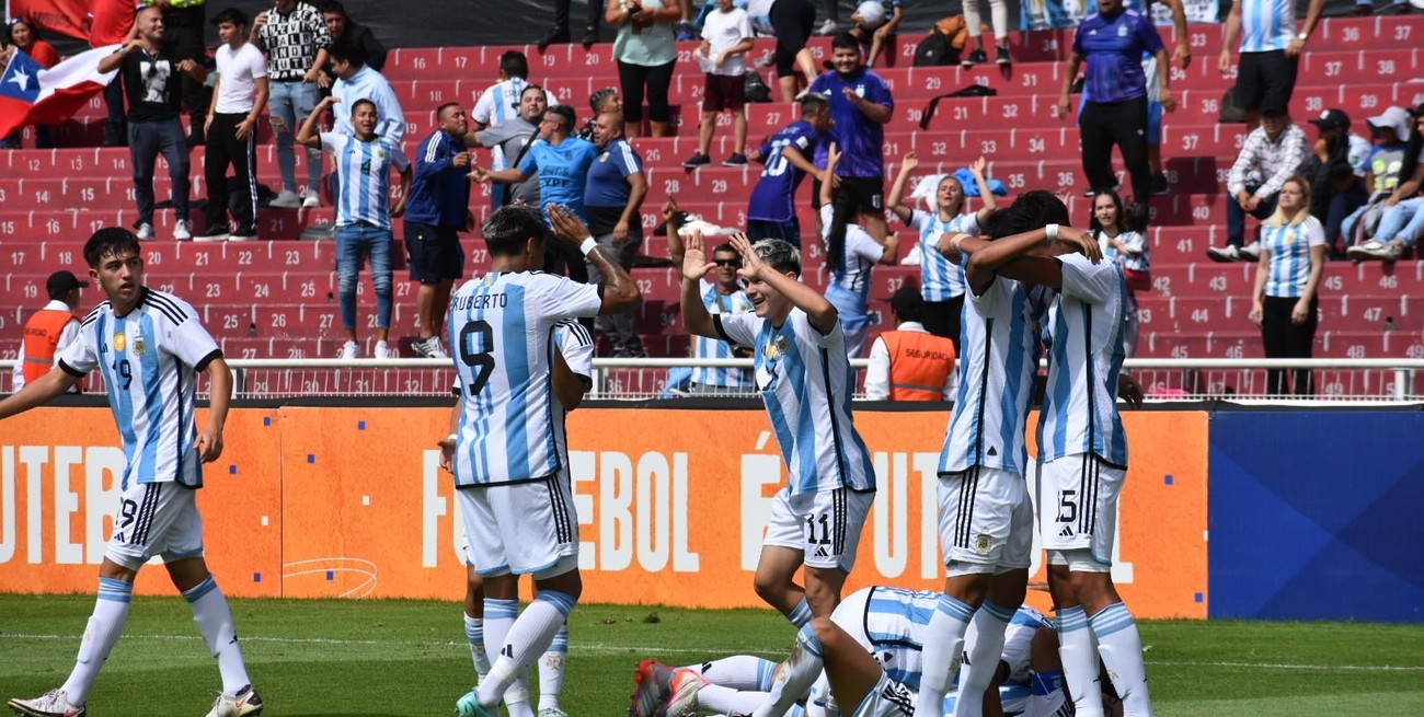 La selección Argentina Sub 17 ganó 2 a 0 ante Chile en el inicio del hexagonal final