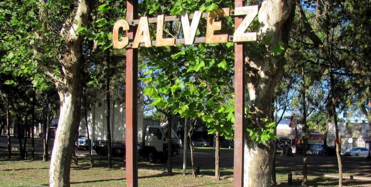 Dos hermanos en prisión preventiva por robo calificado y estafa en Gálvez