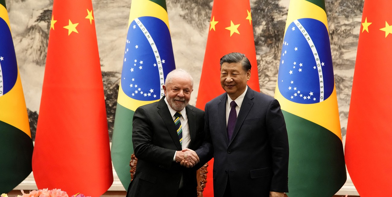 Lula da Silva aseguró que busca "equilibrar la geopolítica mundial" tras profundizar relaciones con China