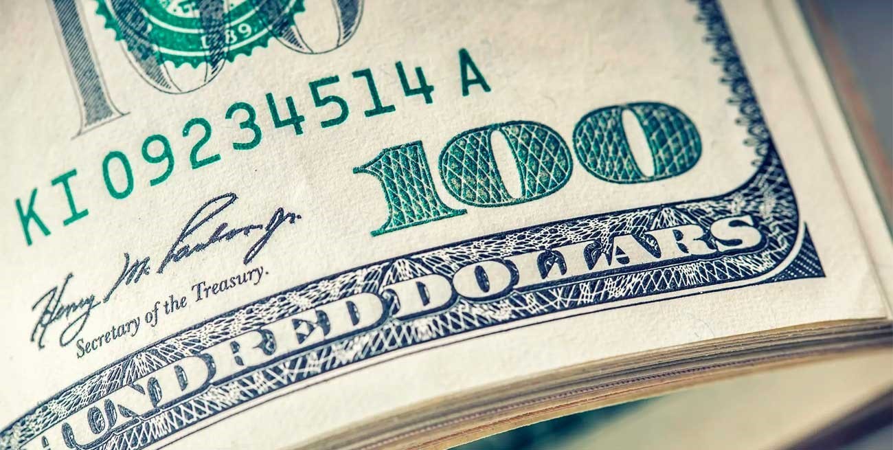 El dólar blue se mantuvo en su nivel récord de $ 400