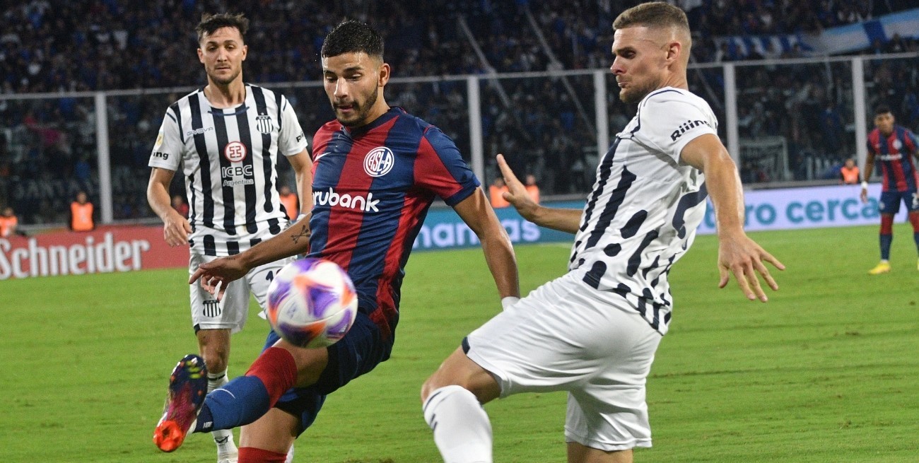 Talleres y San Lorenzo empataron sin goles y se alejan de la punta