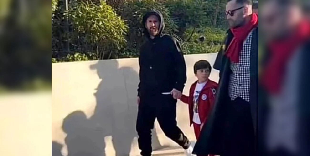 Messi fue a Euro Disney e intentó pasar desapercibido, pero lo reconocieron y generó revuelo