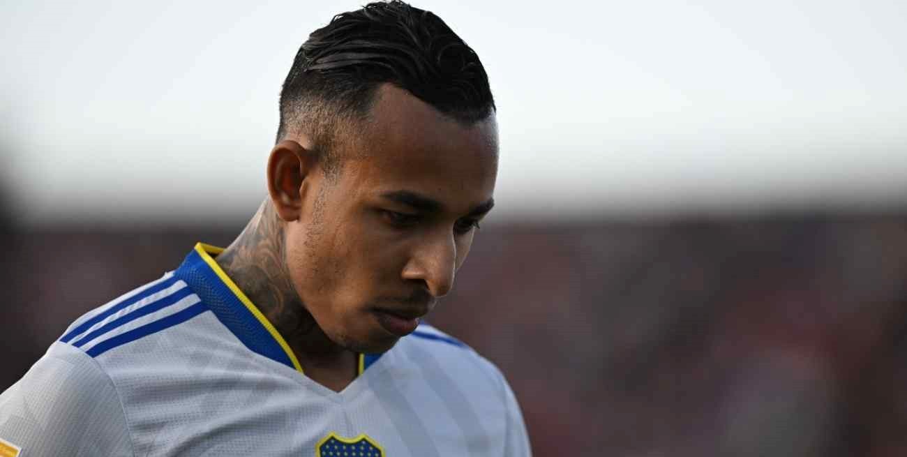 Sebastián Villa se declaró inocente y denunció a Daniela Cortes: "Me pedía plata siempre y me arañaba"